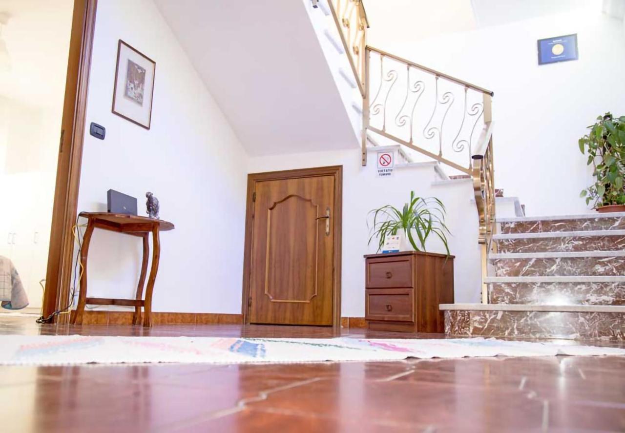 La Casa Del Lago Pergusa Lake Home Eksteriør billede